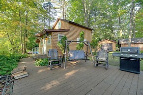 Cozy Chautauqua Lake Cottage w/ Shared Patio