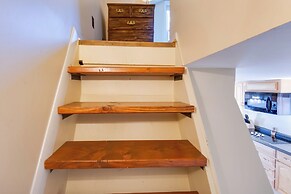 Cozy Chautauqua Lake Cottage w/ Shared Patio