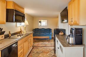 Cozy Chautauqua Lake Cottage w/ Shared Patio