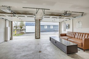 Waterfront Buckeye Lake House: Deck + Views!