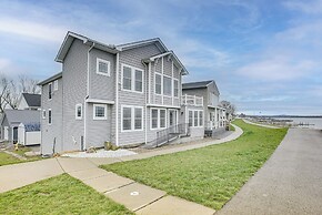 Waterfront Buckeye Lake House: Deck + Views!