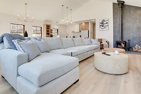 Gorgeous Swannanoa Home w/ Sweeping Mountain Views