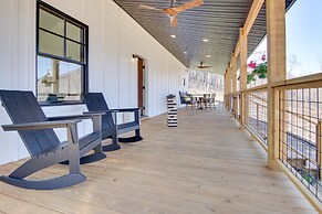 Gorgeous Swannanoa Home w/ Sweeping Mountain Views