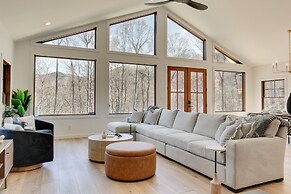 Gorgeous Swannanoa Home w/ Sweeping Mountain Views