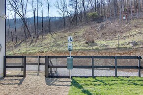 Gorgeous Swannanoa Home w/ Sweeping Mountain Views