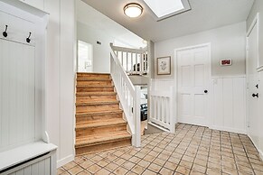 Renovated Blaine Farmhouse w/ Heated Pole Barn!