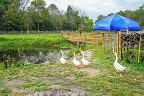 Renovated Blaine Farmhouse w/ Heated Pole Barn!