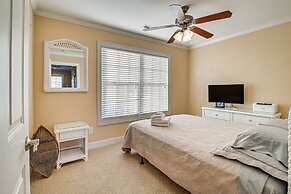 Spacious Murrells Inlet Home - Walk to Beach!