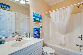 Spacious Murrells Inlet Home - Walk to Beach!