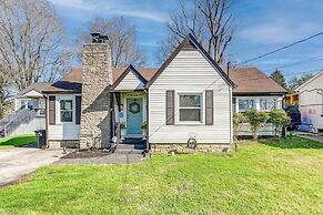 Columbia Cottage w/ Patio: 1 Mi to Downtown!