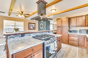 Family-friendly Ontario Home in Central Location!