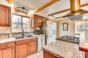 Family-friendly Ontario Home in Central Location!