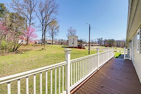 Private Hot Tub & Mountain View: Newport Home