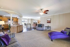 Private Hot Tub & Mountain View: Newport Home