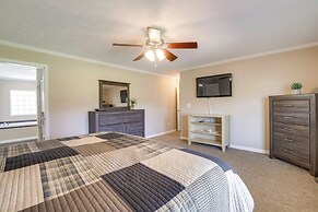 Private Hot Tub & Mountain View: Newport Home