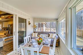 Bright Family Cabin in Lost City w/ Expansive Deck