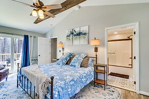 Bright Family Cabin in Lost City w/ Expansive Deck