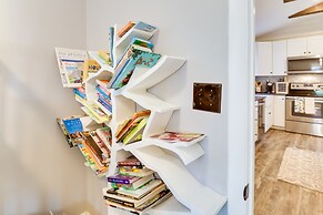 Bright Family Cabin in Lost City w/ Expansive Deck