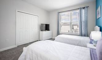 Beautiful 5 Bed Villa With Game Room And Pool 5 Bedroom Home by RedAwn