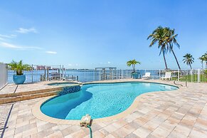 Sea Breeze Bay - 950 San Carlos Drive 4 Bedroom Home by RedAwning