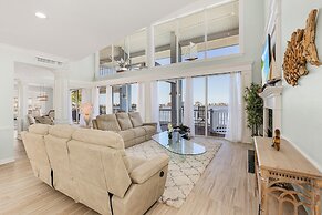 Sea Breeze Bay - 950 San Carlos Drive 4 Bedroom Home by RedAwning