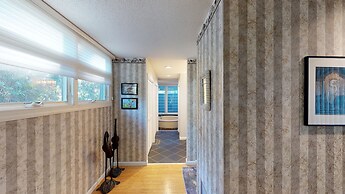 Ocean Retreat 4 Bedroom Home