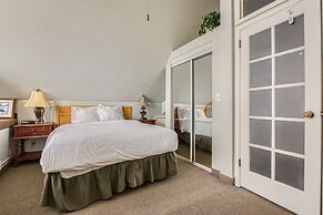 268 Park City Mountain Ski Escape 3 Bedroom Condo by RedAwning