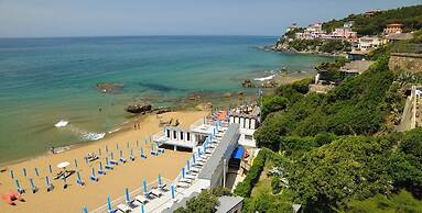 La Capannina, Sulla Collina con Vista Mare