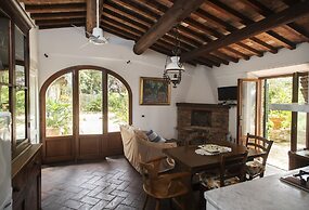 La Capannina, Sulla Collina con Vista Mare