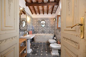 La Capannina, Sulla Collina con Vista Mare