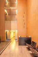 CloudBA Thames Soho Apartments