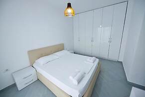 ApartHotel Miramare Sarande