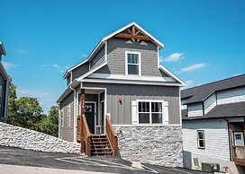 The Grey Wolf Lodge Branson