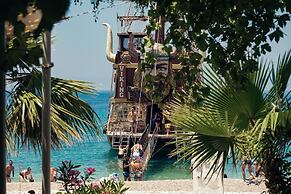 Glamping Canvas Butterfly Valley