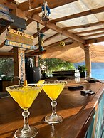 Glamping Canvas Butterfly Valley