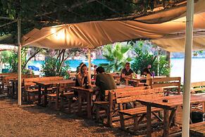 Glamping Canvas Butterfly Valley