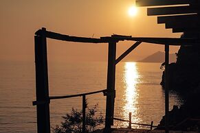 Glamping Canvas Butterfly Valley