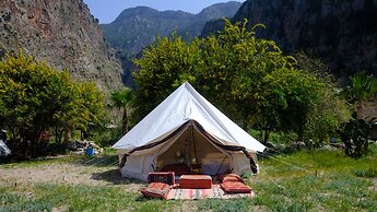 Glamping Canvas Butterfly Valley