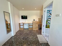 YOK Guesthouse Jomtien