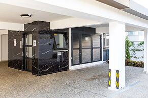 Yamas Urban Living Spiridonons