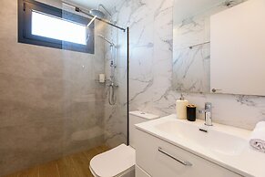 Yamas Urban Living Spiridonons