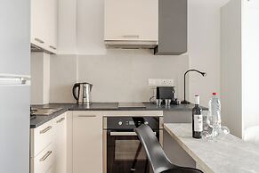 Yamas Urban Living Spiridonons