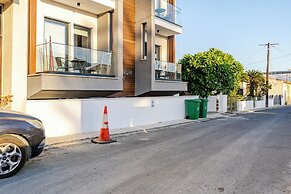 Yamas Urban Living Platinum Key