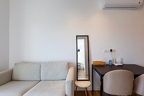 Yamas Urban Living Spiridonons