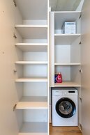 Yamas Urban Living Spiridonons