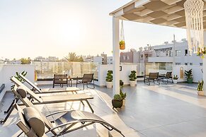 Yamas Urban Living Spiridonons