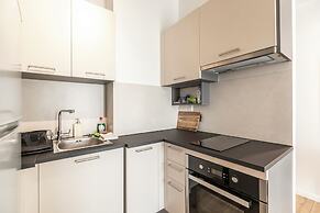 Yamas Urban Living Spiridonons