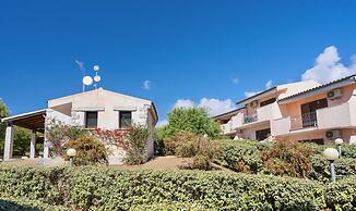 Residence with swimming- pool in Badesi