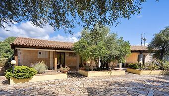 Residence with swimming- pool in Badesi