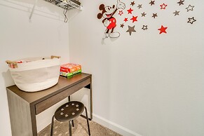 Near Disney Parks: Home w/ Pool in Davenport!
